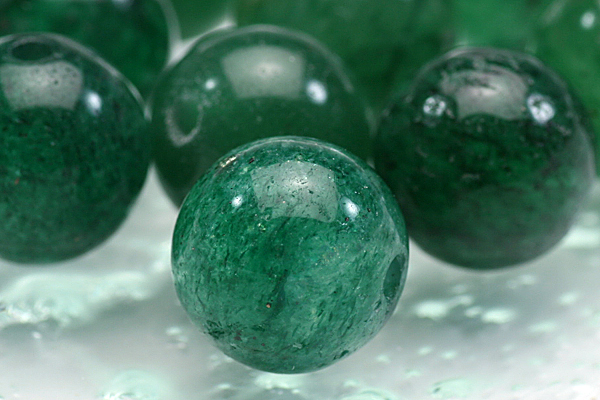 グリーンクォーツァイト